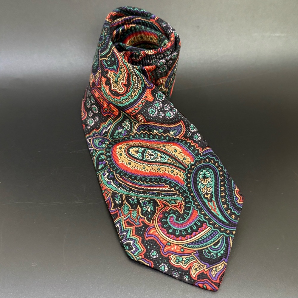 Vintage POLO Ralph Lauren Multicolored Paisley Print 100% Silk Men’s Tie Necktie